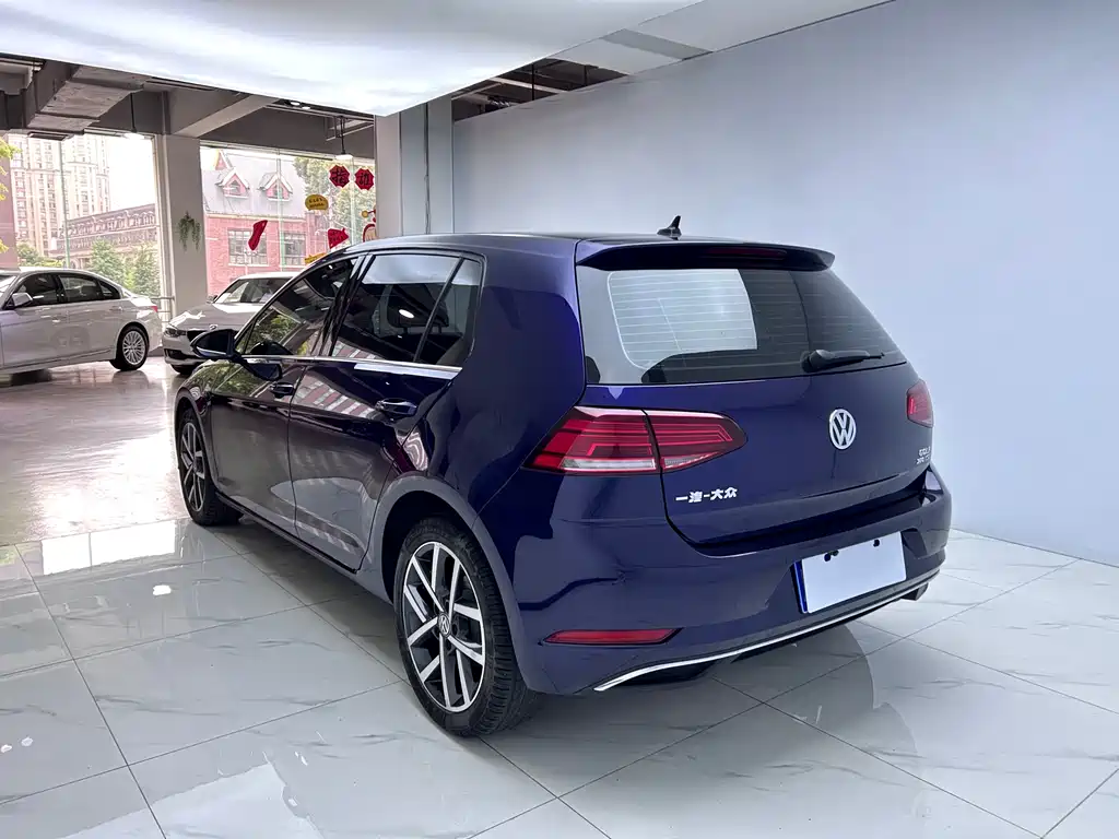 Golf 2020 Beloved Edition 280TSI DSG Comfort Type купить на сайте DeffCars