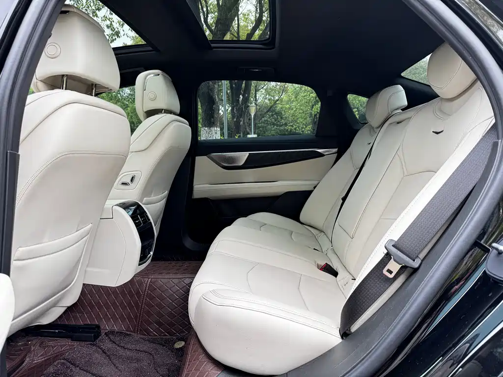 Cadillac CT6 2023 28T luxury model купить на сайте DeffCars