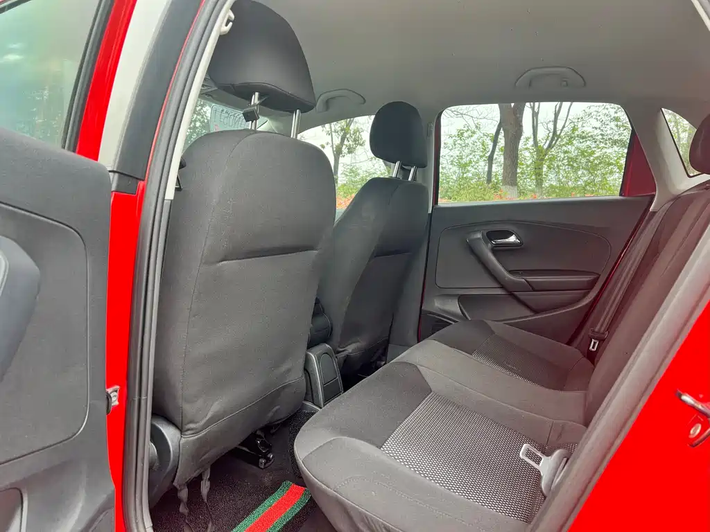Polo 2013 1.4L automatic comfort version купить на сайте DeffCars