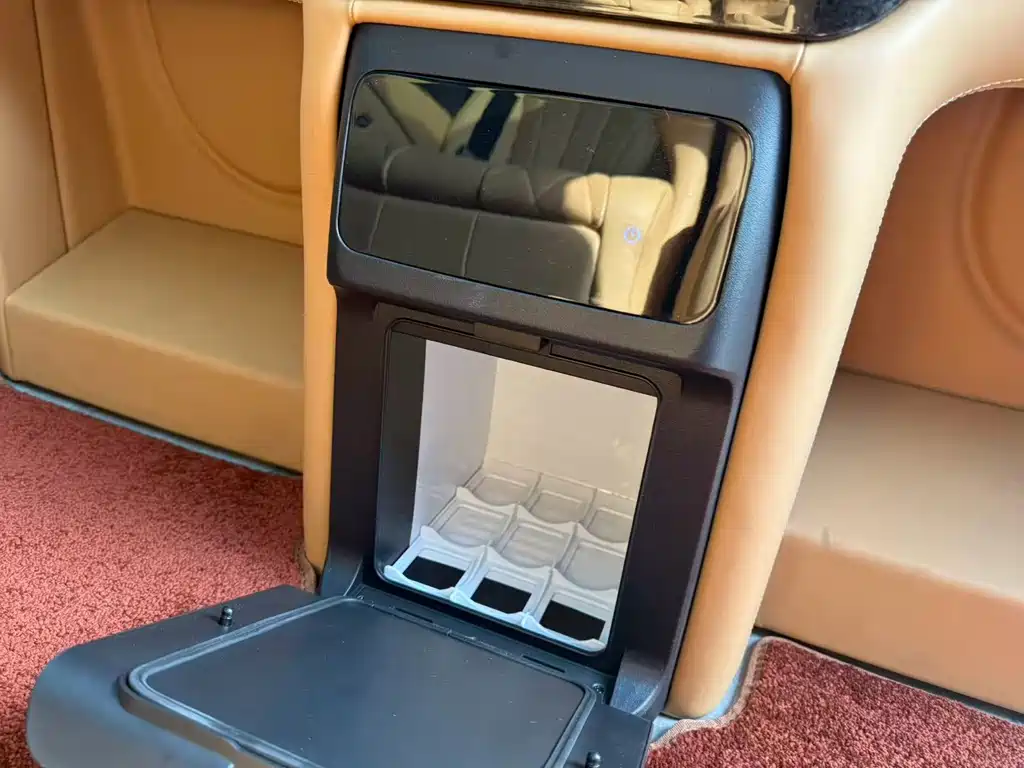 Denza D9 2024 PIONEER four-seater premium version купить на сайте DeffCars
