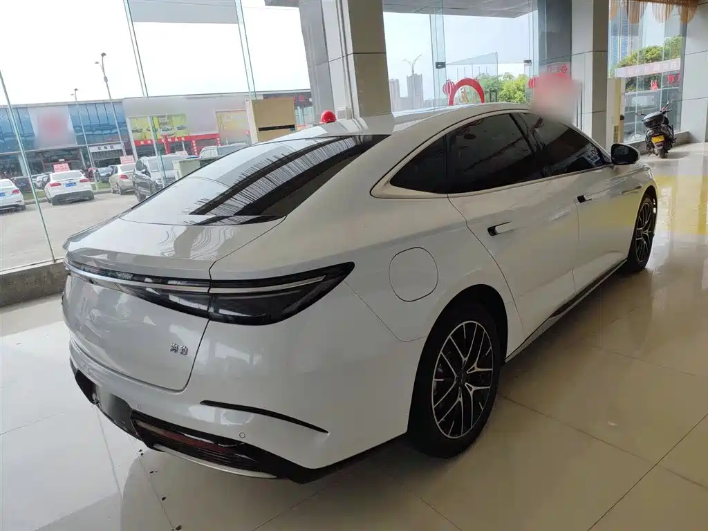 Seal 2023 DM-i 1.5L 121km premium model купить на сайте DeffCars