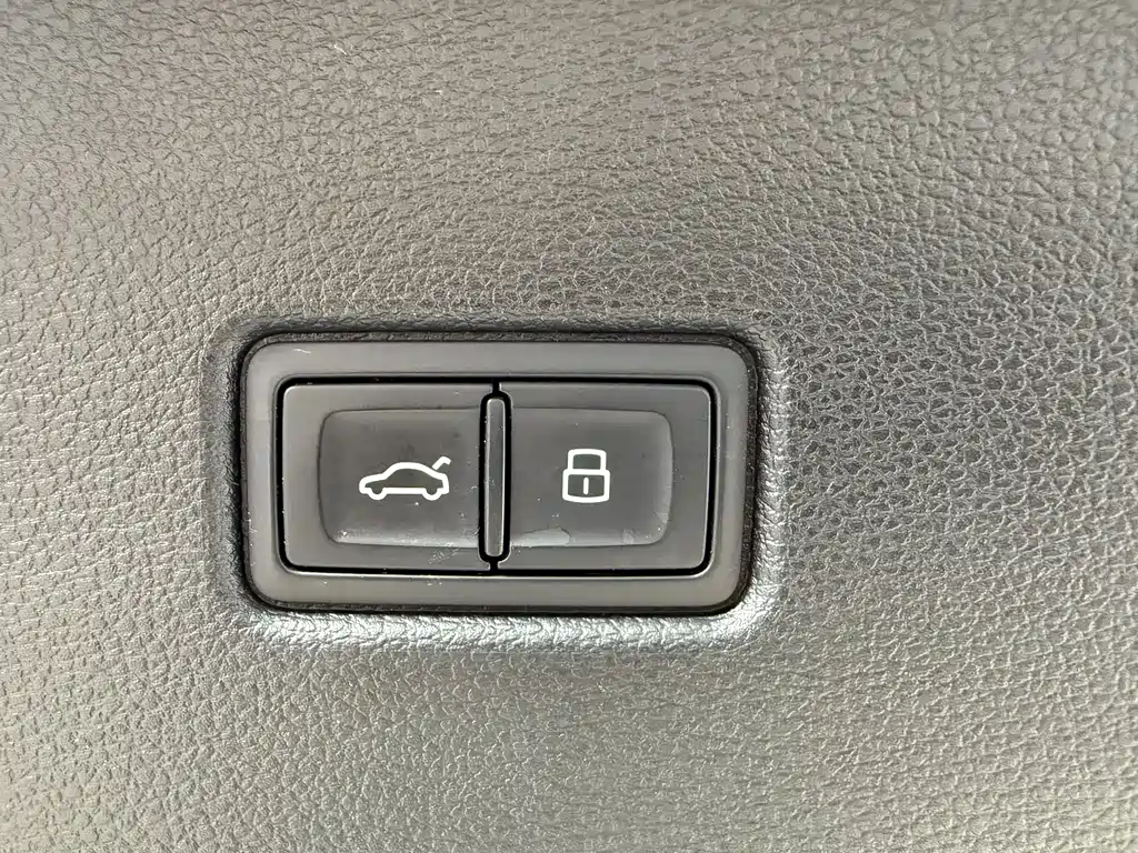 Audi Q5L Sportback 2022 facelift 45 TFSI luxury model купить на сайте DeffCars