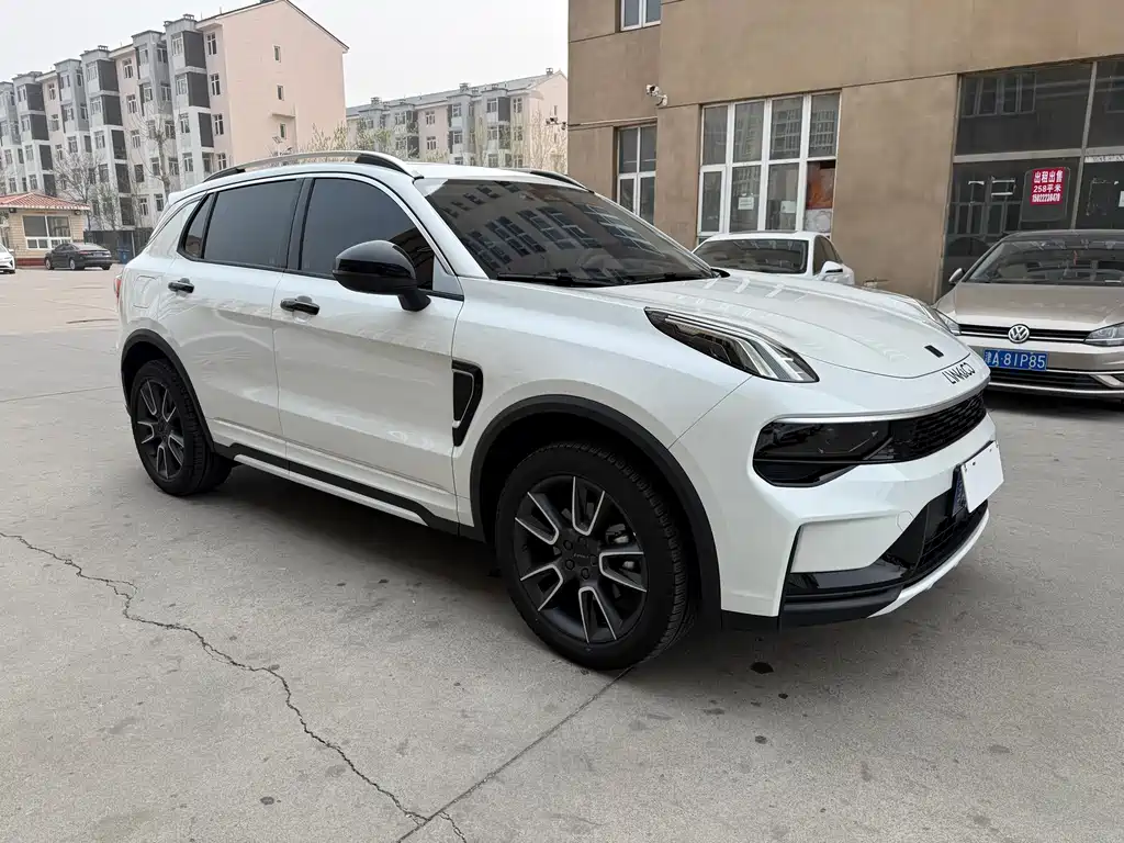 Lynk & Co 01 2024 2.0TD 2WD Global Pro купить на сайте DeffCars