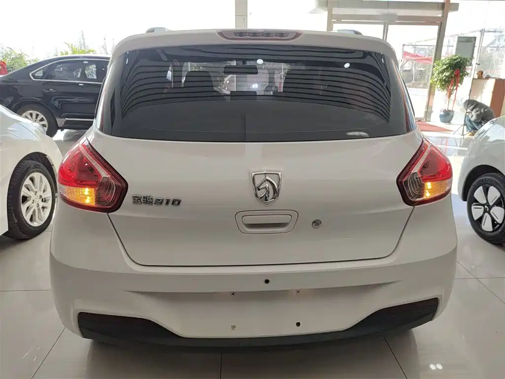 Baojun 310 2016 1.2L manual comfort model купить на сайте DeffCars
