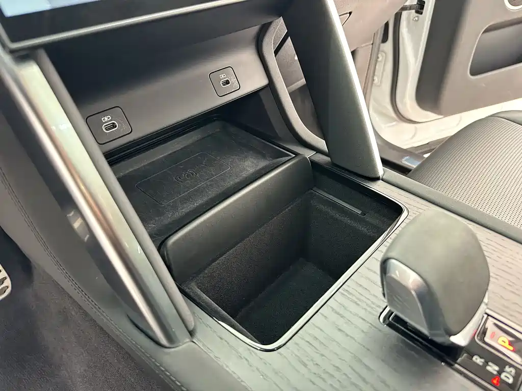 Discovery Sport 2024 Luxury Customized Edition купить на сайте DeffCars