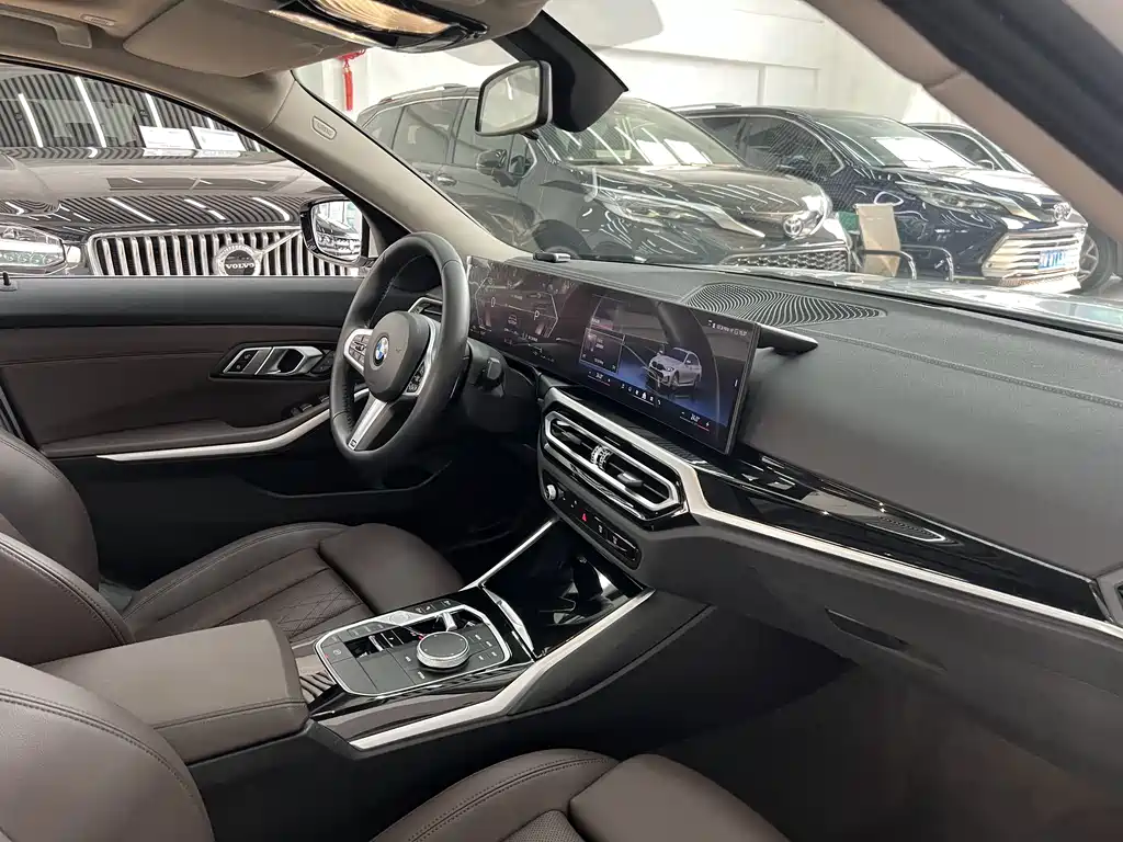 BMW 3 Series 2024 320Li M Sports Package купить на сайте DeffCars
