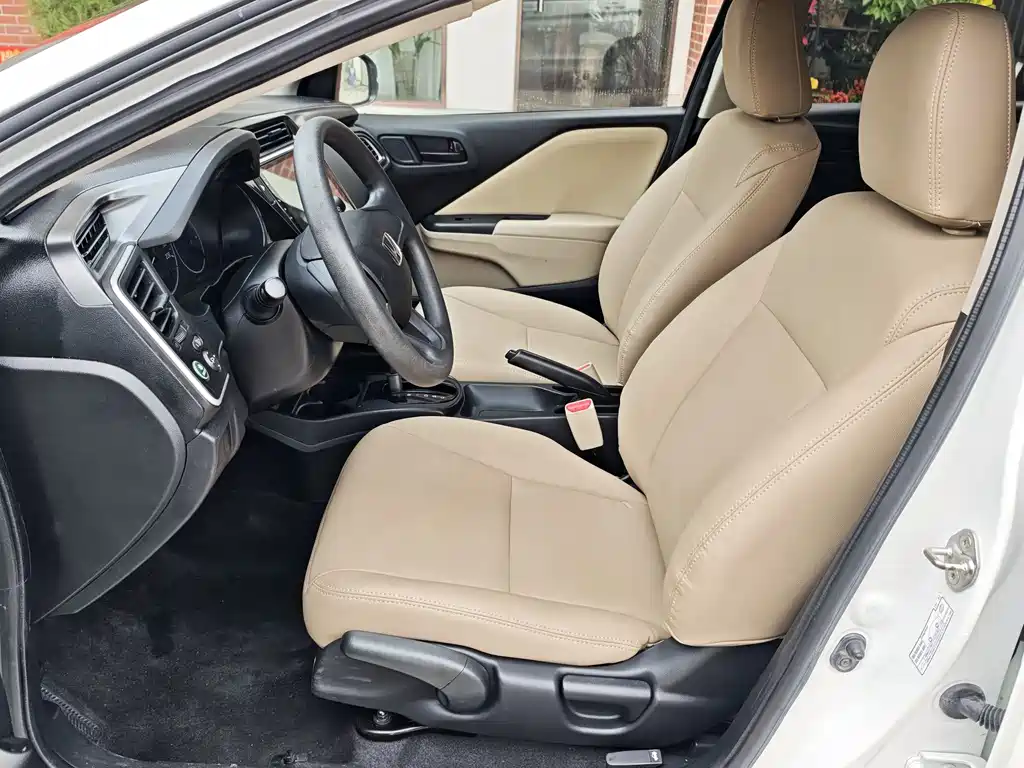 Fengfan 2019 1.5L CVT Comfort Edition купить на сайте DeffCars