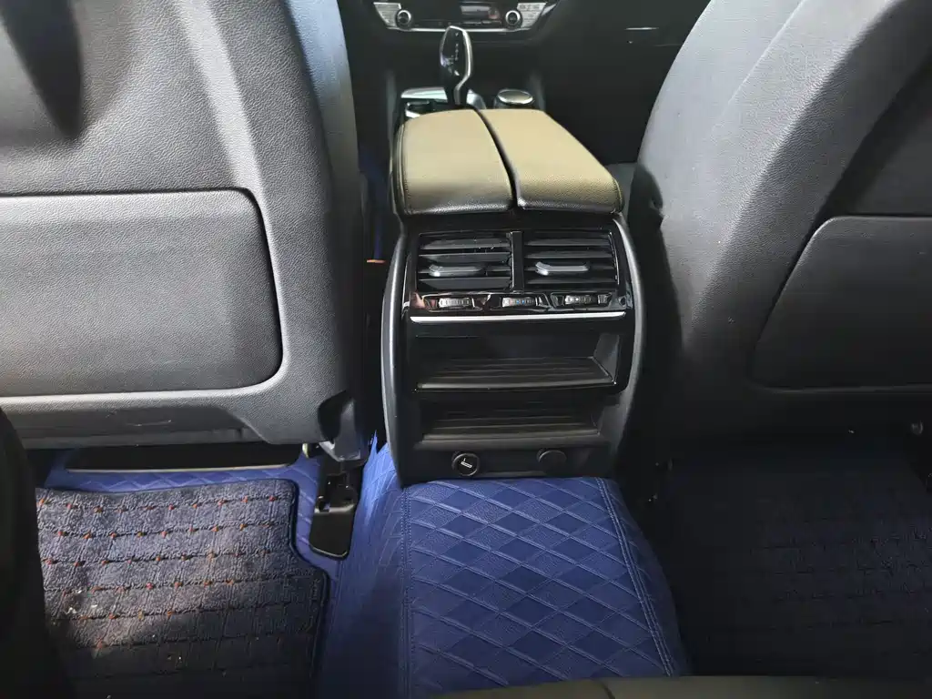 BMW 5 Series 2018 525Li Luxury Package купить на сайте DeffCars