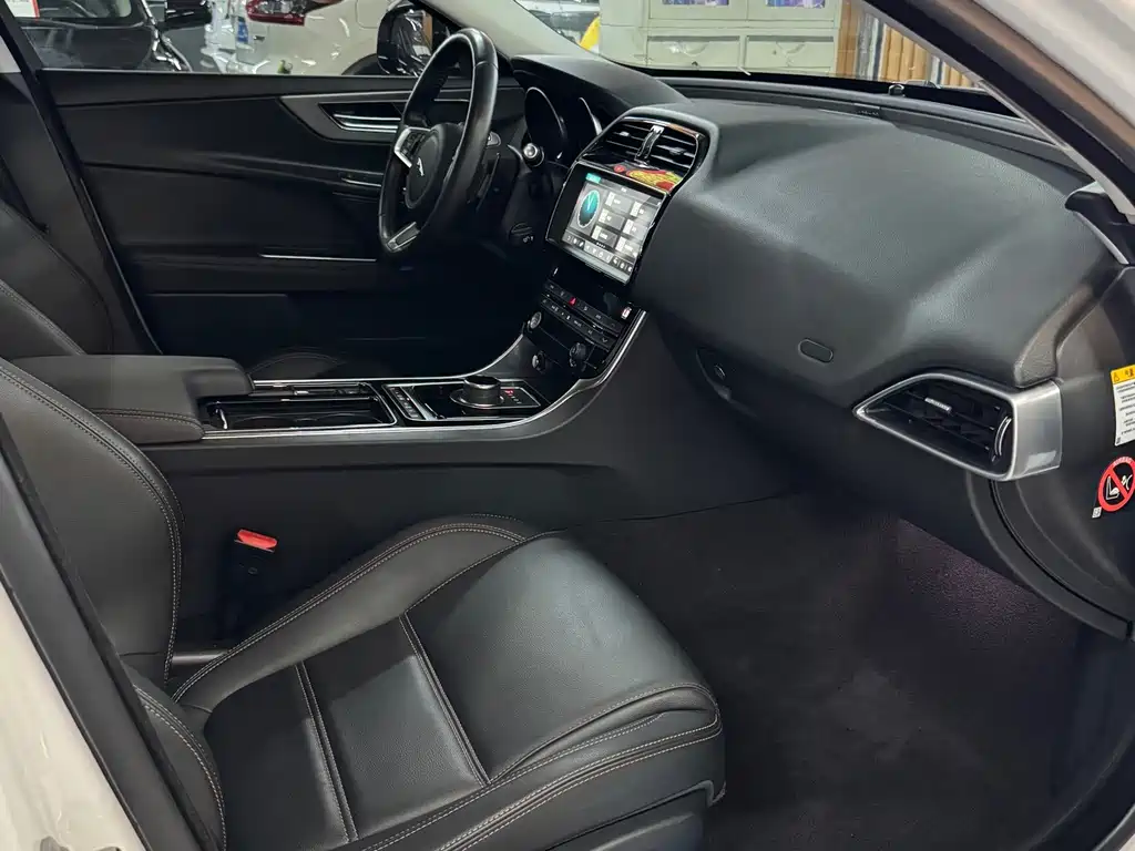 Jaguar XEL 2019款 2.0T 200PS 豪华版 купить на сайте DeffCars