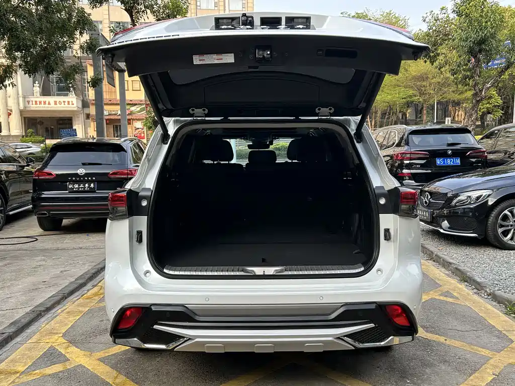 Highlander 2022 dual engine 2.5L two-wheel drive premium version 7 seats купить на сайте DeffCars