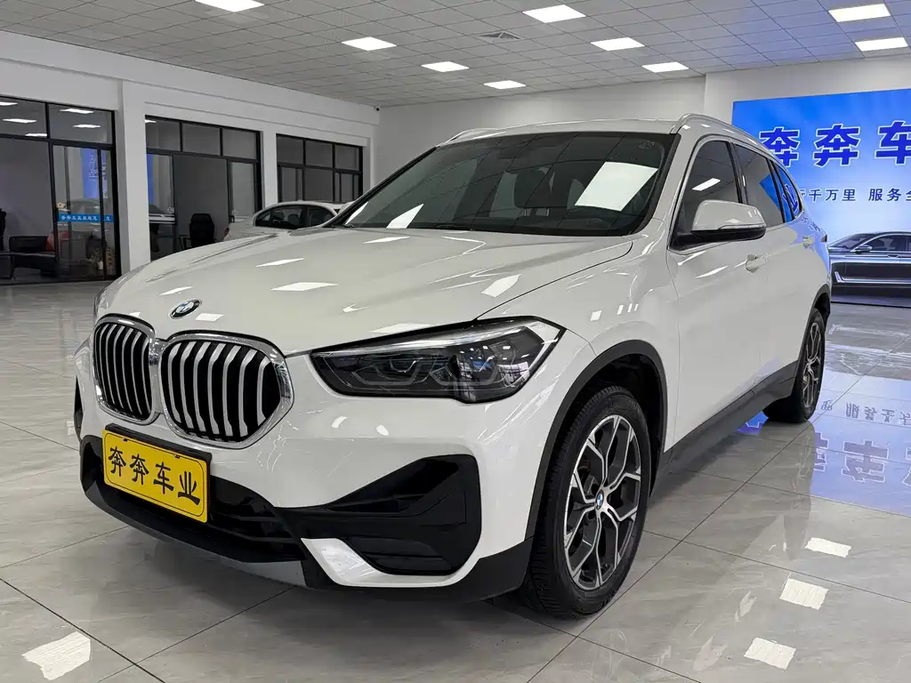 BMW X1 2020 sDrive25Li Leading Model купить на сайте DeffCars