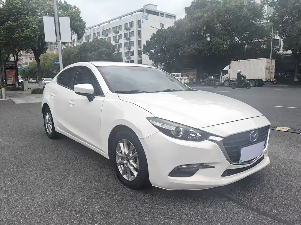 Mazda3 Angkesela 2017 Sedan 1.5L Automatic Comfort Type National V купить на сайте DeffCars