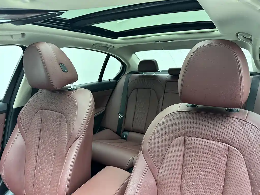 BMW 3 Series 2022 320Li M Sports Package купить на сайте DeffCars