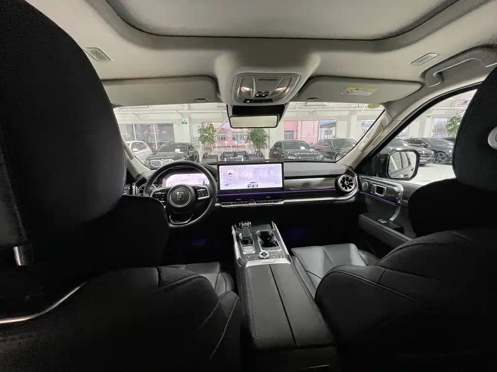 Tank 400 New Energy 2024 Hi4-T Off-Road Version купить на сайте DeffCars