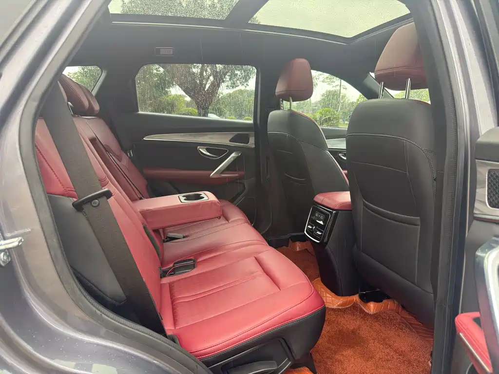 Jietu X70 PRO 2024 1.5T DCT Peanut Edition 5 seats купить на сайте DeffCars