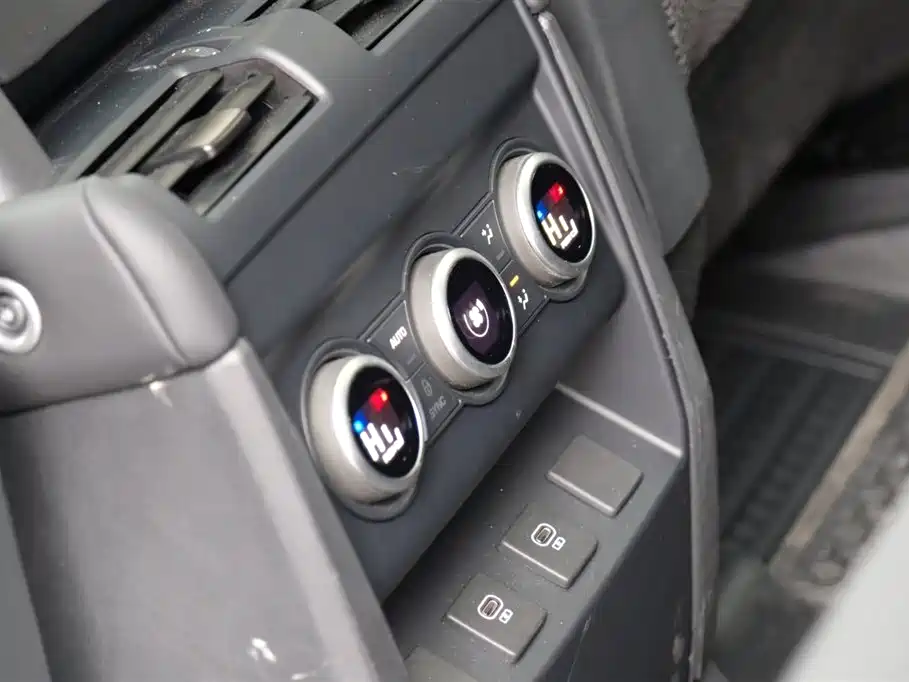 Land Rover Defender 2024 110 3.0T P400 Dark Special Edition купить на сайте DeffCars