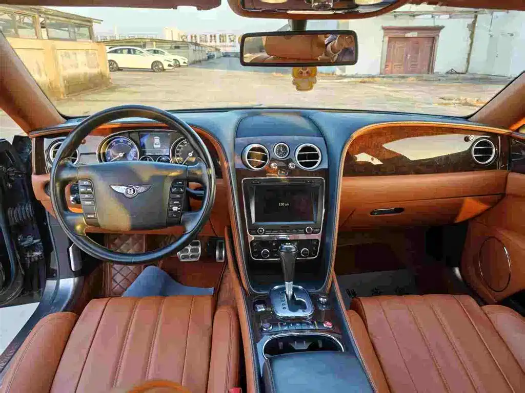 Flying Spur 2014 4.0T V8 Premium Edition купить на сайте DeffCars