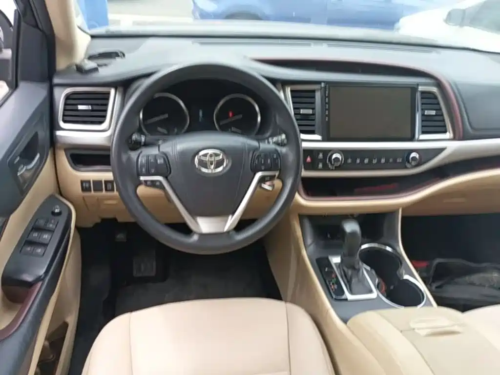 Highlander 2015 2.0T 2WD Elite Edition 7-seater купить на сайте DeffCars