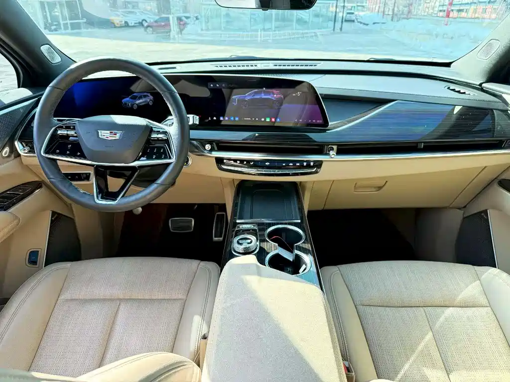 Cadillac XT5 2025 2.0T Premium Model купить на сайте DeffCars