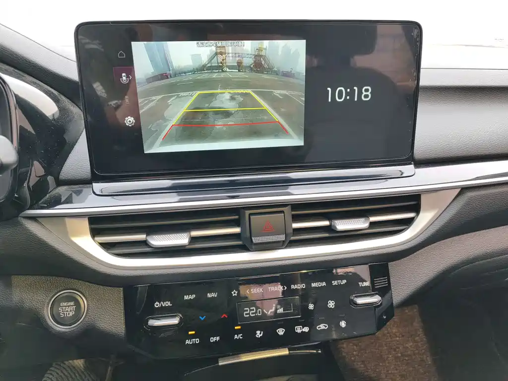 Kia K3 2023 1.5L CVT Deluxe Edition купить на сайте DeffCars