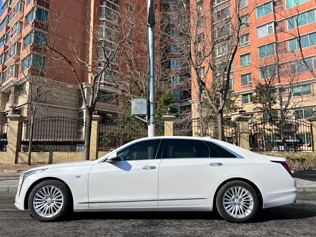 Cadillac CT6 2019 28T luxury model купить на сайте DeffCars