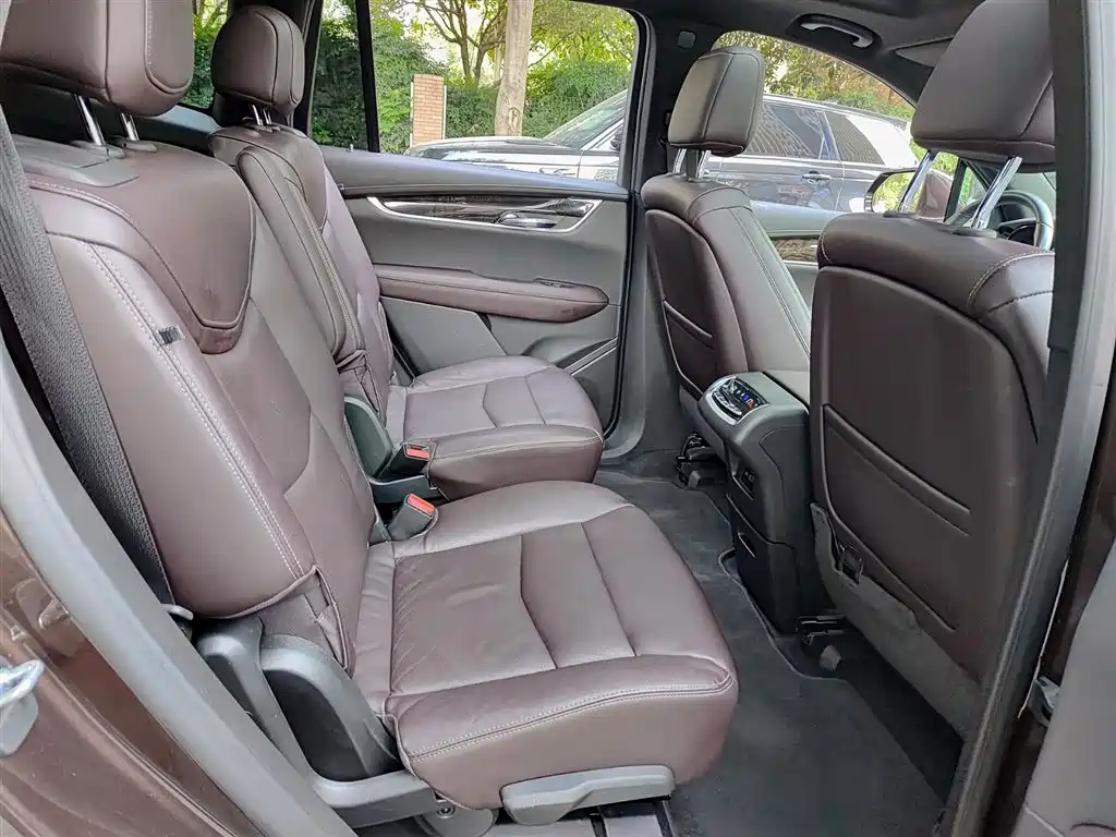 Cadillac XT6 2020 28T six-seat four-wheel drive luxury model купить на сайте DeffCars