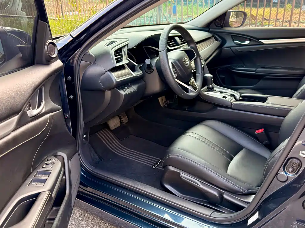Civic 2019 220TURBO CVT Dynamic Edition National VI купить на сайте DeffCars
