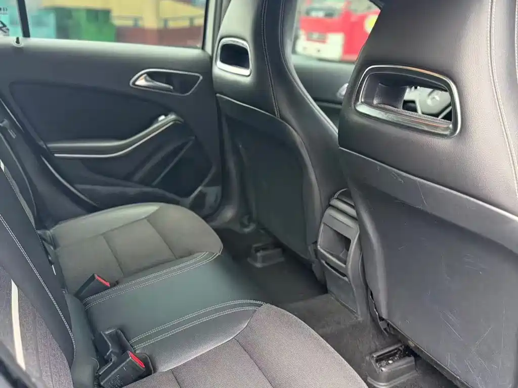 Mercedes-Benz A-Class (Imported) 2013 A 180 Fashion Model купить на сайте DeffCars