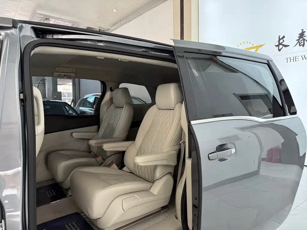 Buick GL8 2021 Land Business Class 652T Comfort купить на сайте DeffCars