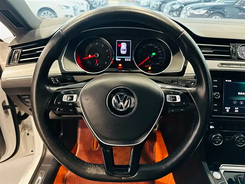 FAW-Volkswagen CC 2019 330TSI Charming Edition National VI купить на сайте DeffCars