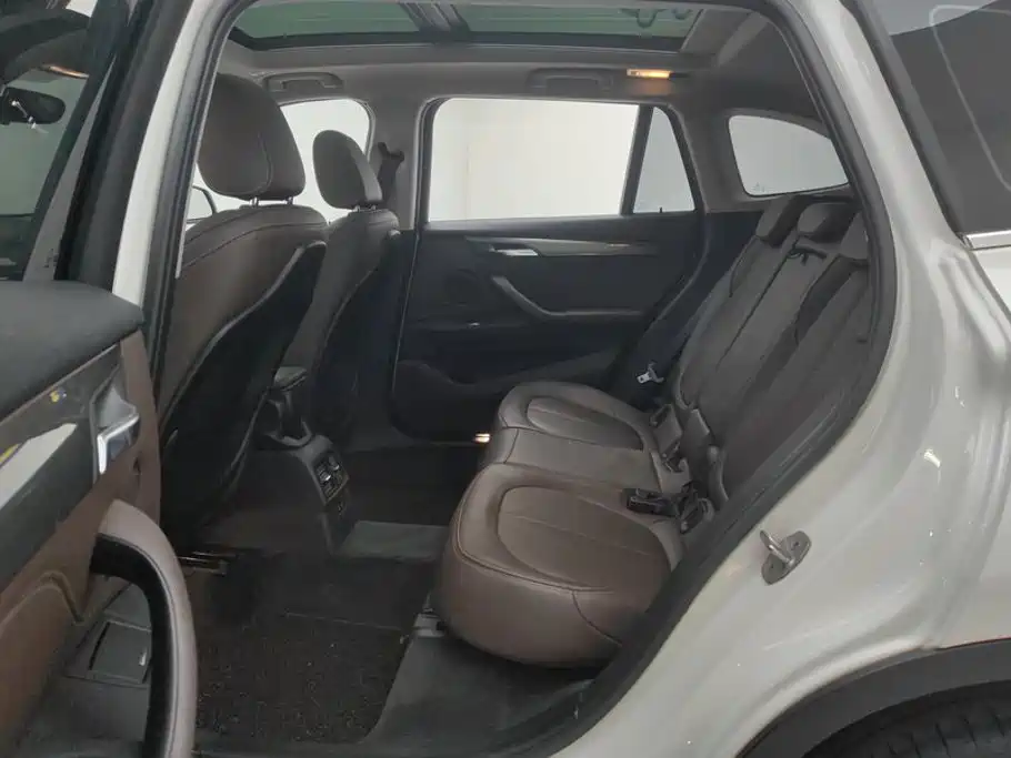 BMW X1 2019 xDrive20Li Exclusive Model купить на сайте DeffCars