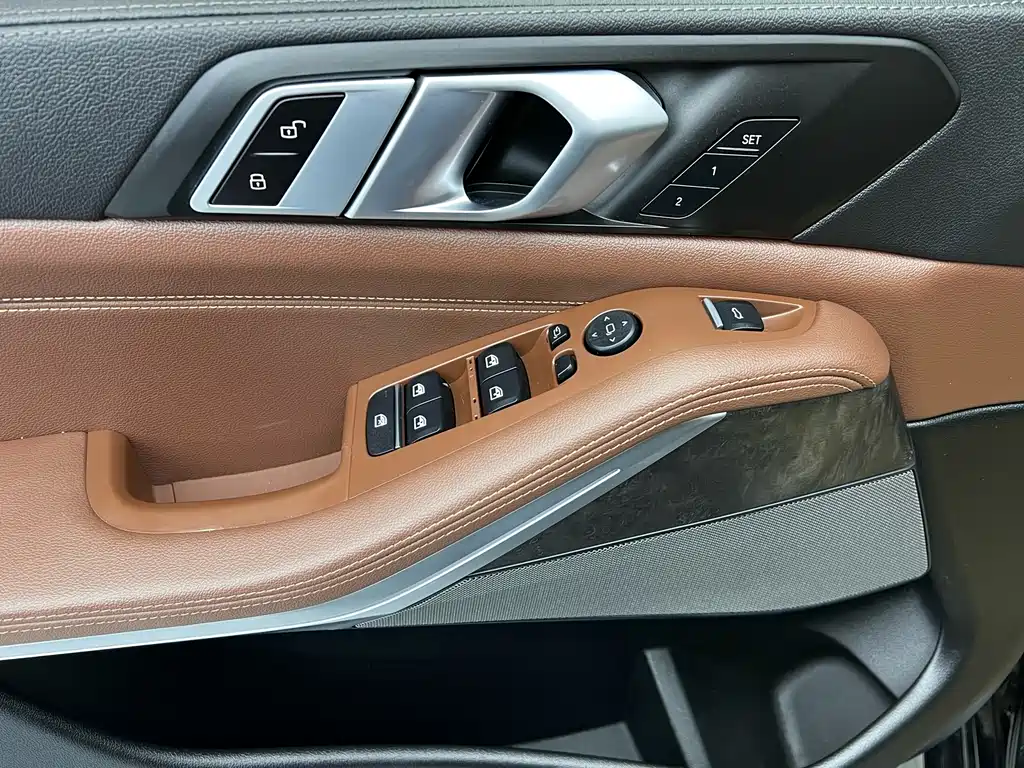 BMW X5 imported 2021 facelift xDrive40i M sports package купить на сайте DeffCars