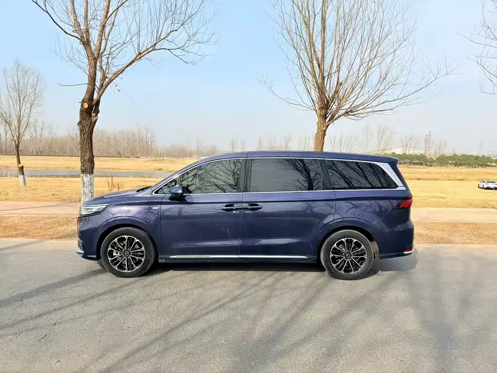 Roewe iMAX8 2021 400TGI Supreme Series Honor Edition купить на сайте DeffCars