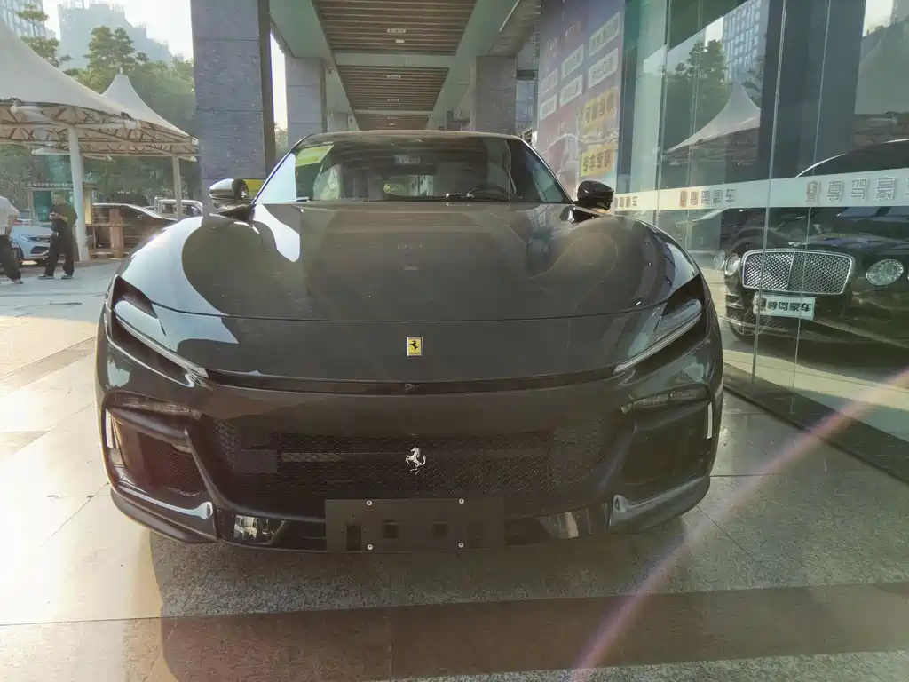 Purosangue 2023 6.5L V12 купить на сайте DeffCars