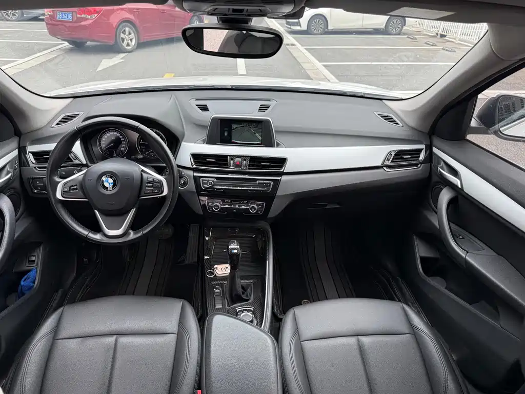 BMW X1 2019 sDrive20Li Leading Model купить на сайте DeffCars