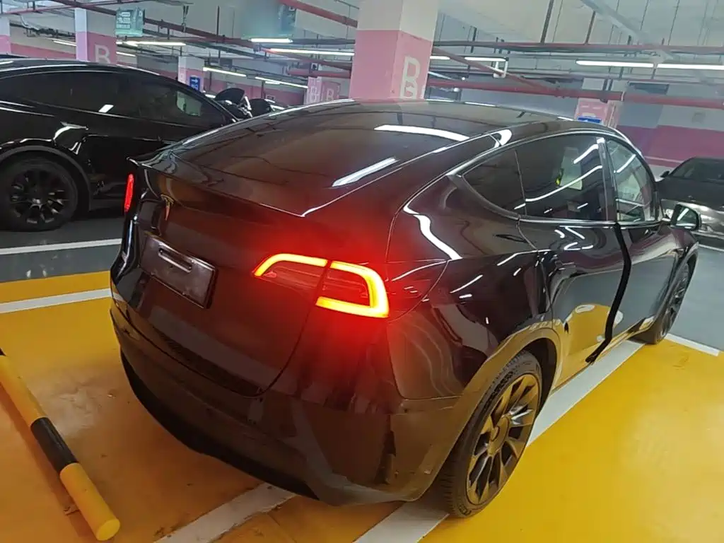 Model Y 2022 facelift rear-wheel drive version купить на сайте DeffCars