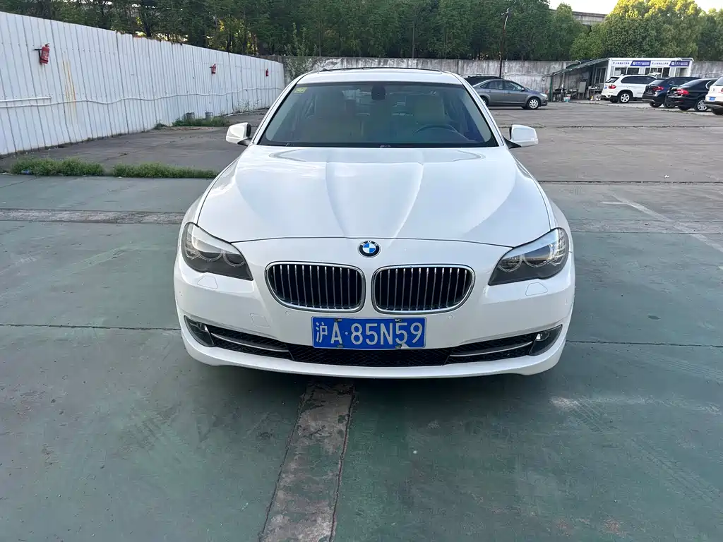 BMW 5 Series 2011 520Li Elegant купить на сайте DeffCars