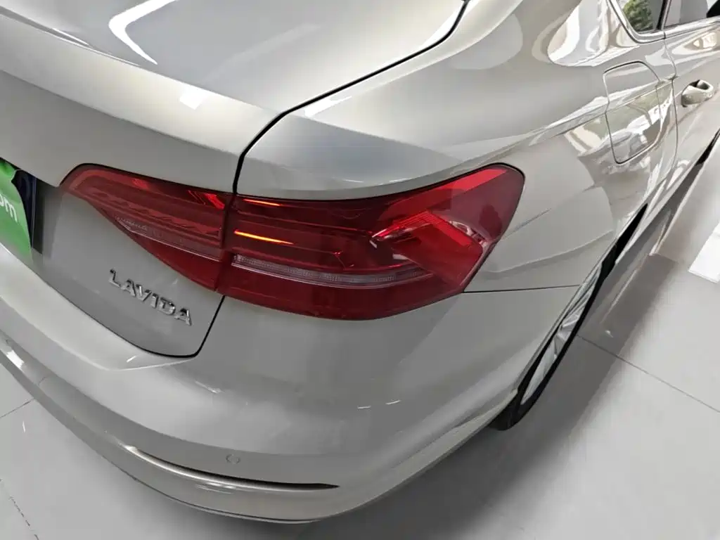 LAVIDA 2018 1.5L automatic comfort version National V купить на сайте DeffCars