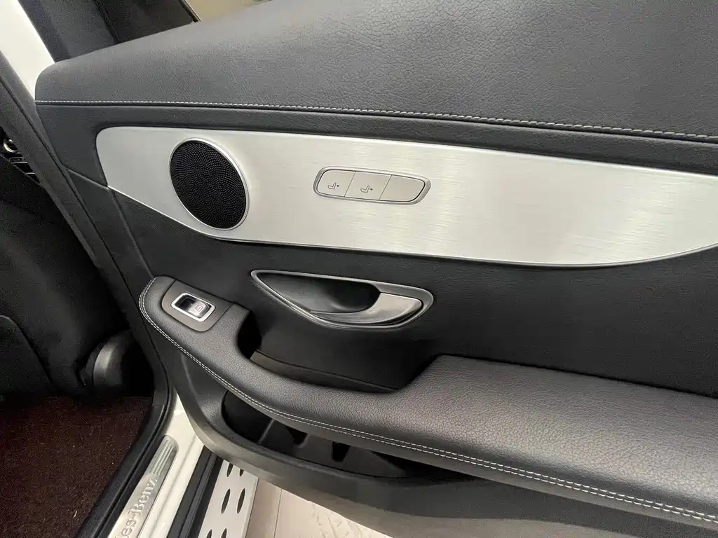 Mercedes-Benz GLC 2022 facelift second GLC 260 L 4MATIC dynamic version купить на сайте DeffCars