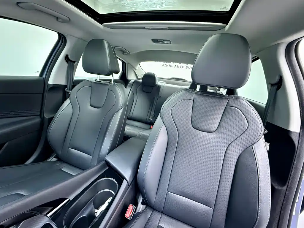 Elantra 2023 1.5L CVT LUX Premium Edition купить на сайте DeffCars