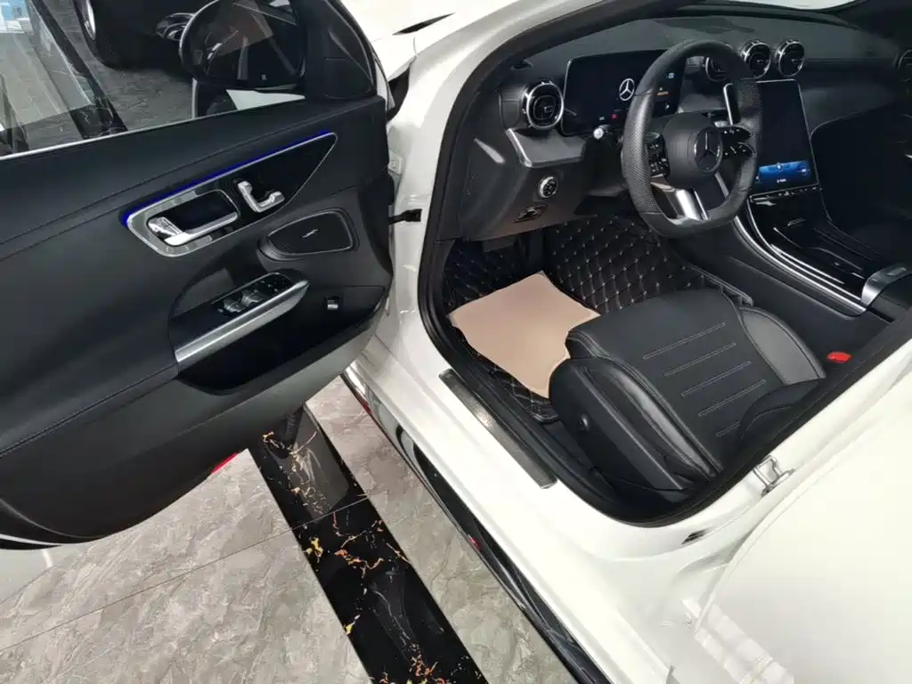 Mercedes C-Class 2022 facelift C 200 L sports version купить на сайте DeffCars