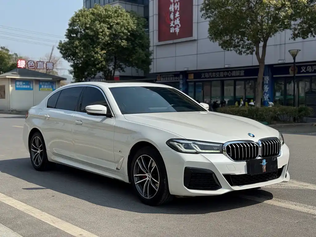 BMW 5 Series 2022 525Li M Sports Package купить на сайте DeffCars