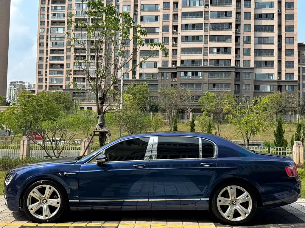 Flying Spur 2005 6.0T Standard Model купить на сайте DeffCars
