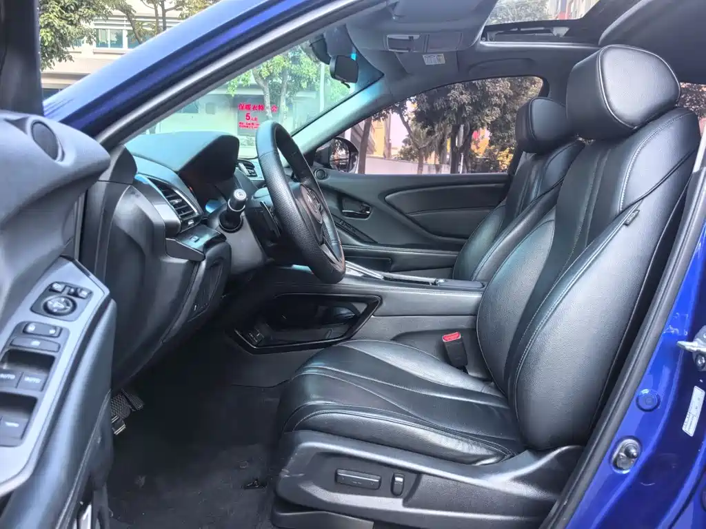 Acura CDX 2016 1.5T 2WD Exclusive Edition купить на сайте DeffCars