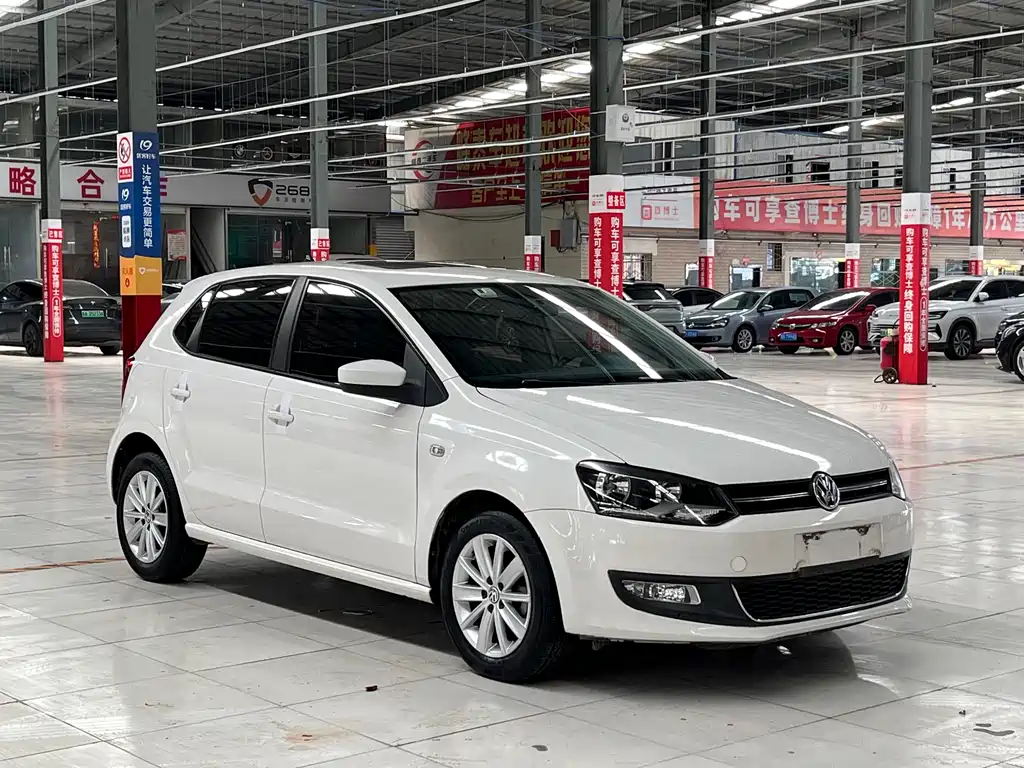 Polo 2013 1.6L automatic luxury version купить на сайте DeffCars