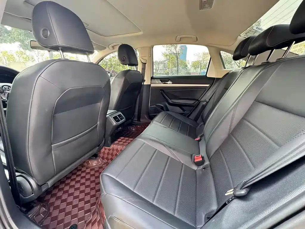 Lavida 2022 1.5L automatic vision version купить на сайте DeffCars