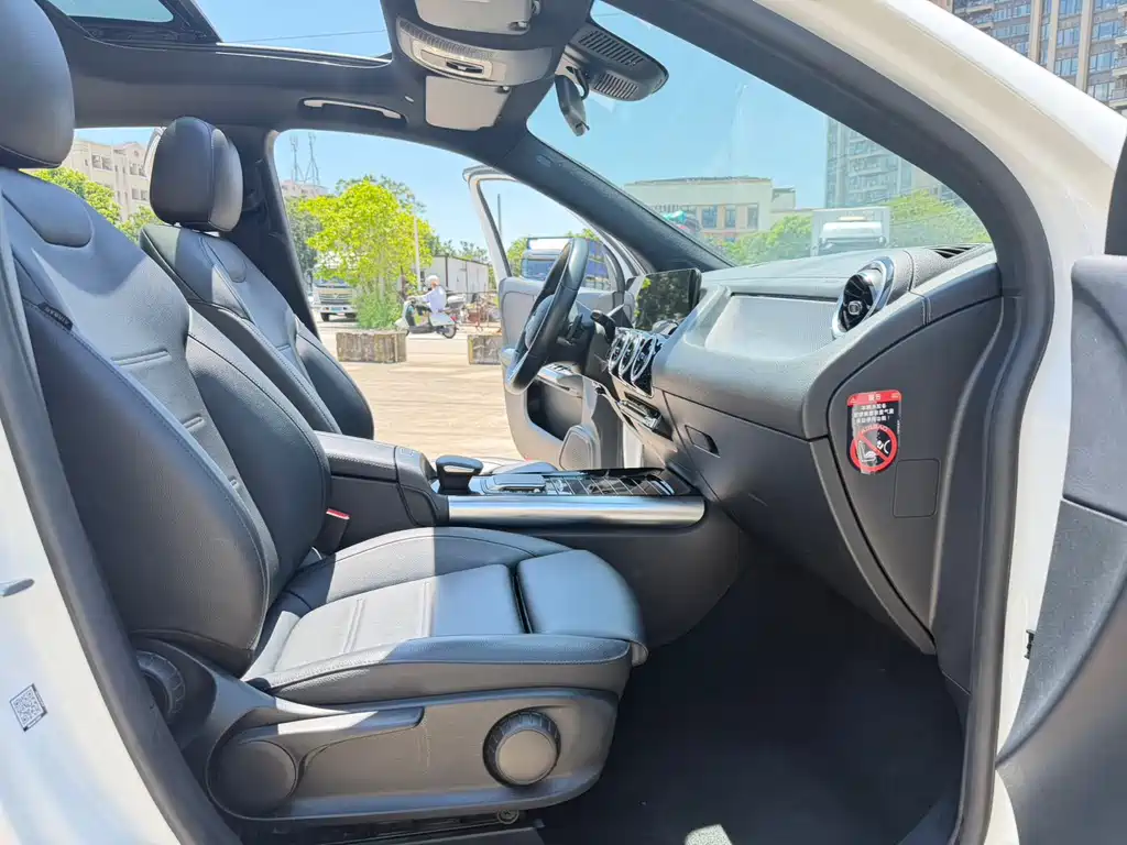 Mercedes-Benz GLA 2022 facelift GLA 180 купить на сайте DeffCars