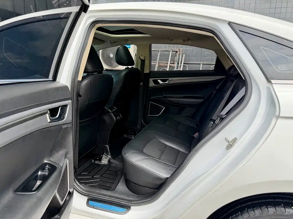 Emgrand GL 2018 1.4T DCT Elite Intelligent Connected Model купить на сайте DeffCars