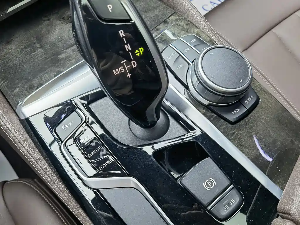 BMW 5 Series 2020 525Li M Sports Package купить на сайте DeffCars