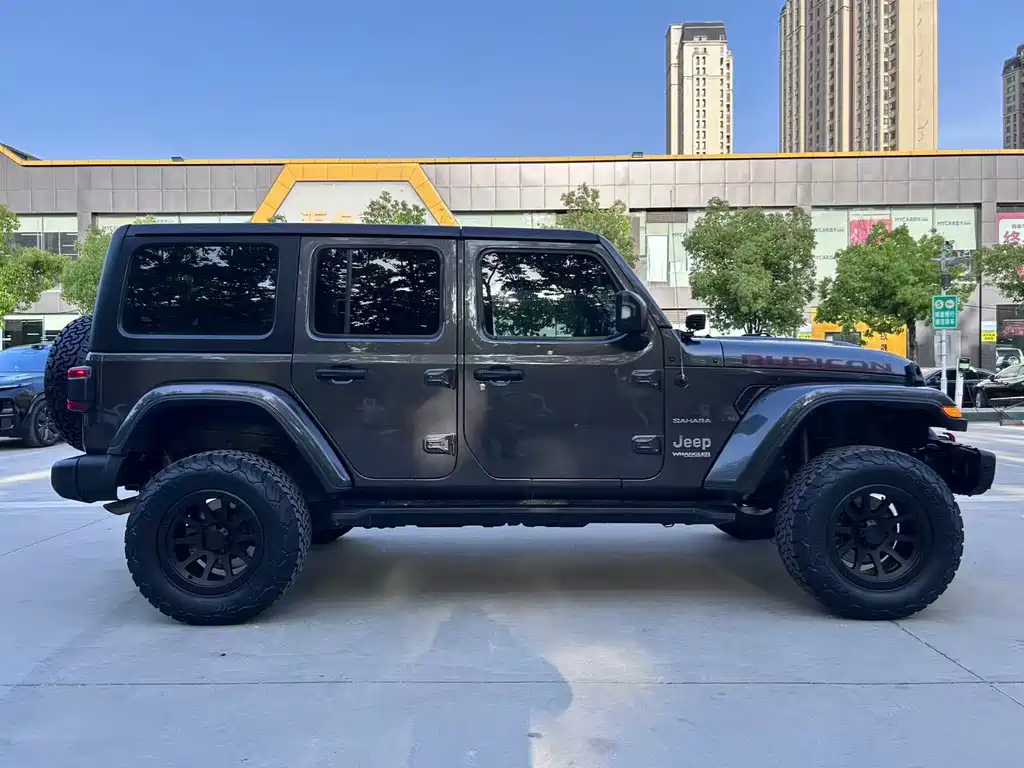 Wrangler 2021 2.0T Sahara four-door version купить на сайте DeffCars